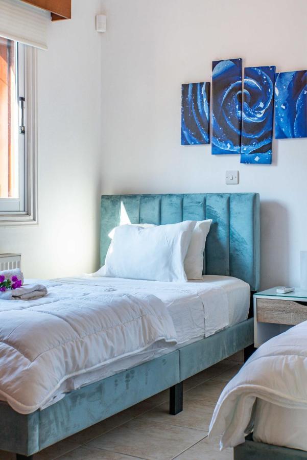 Villa Marina Sunrise By Ezoria Villas Coral Bay Eksteriør billede